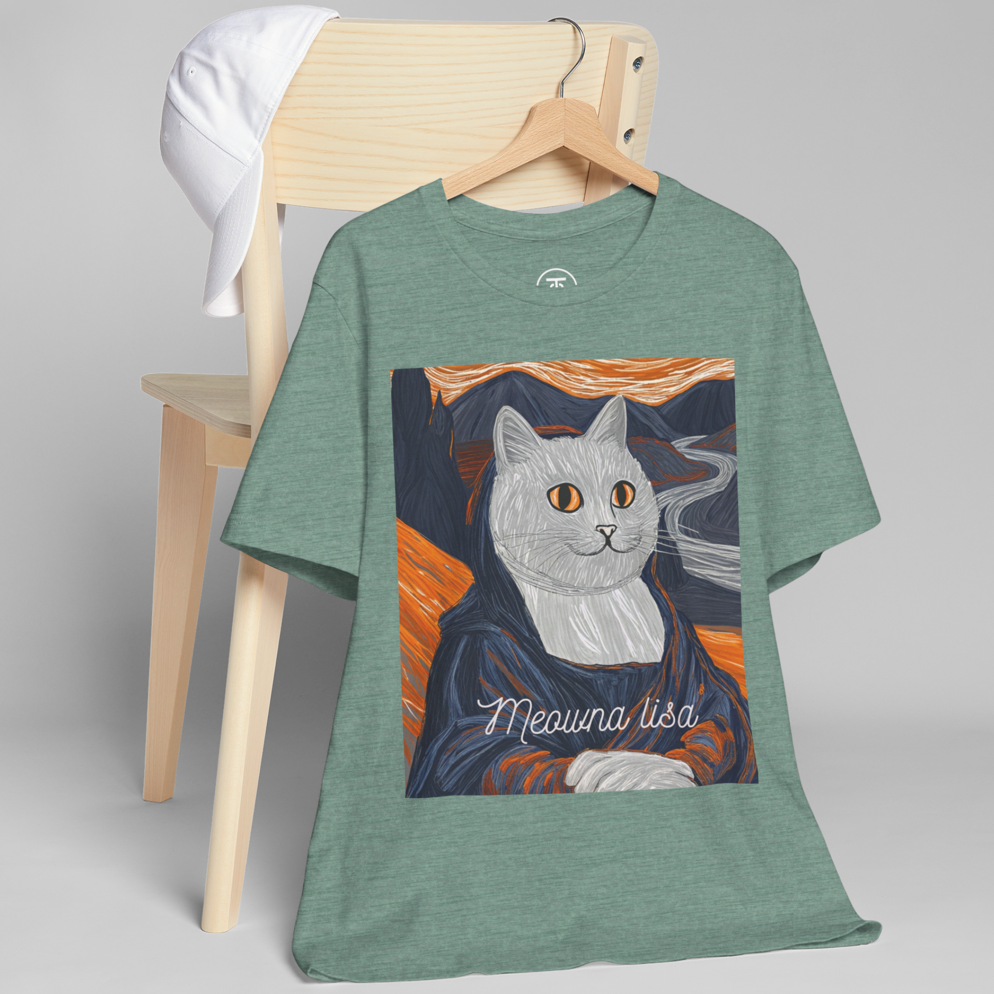 Cute and funny cat t-shirt featuring the Meowna Lisa graphic, perfect for casual everyday wear.