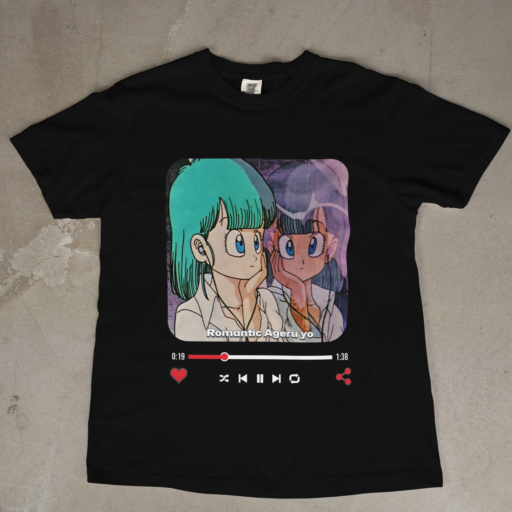 Close view of the Bulma anime screenshot and the Vaporwave filter effect on the T-shirt.